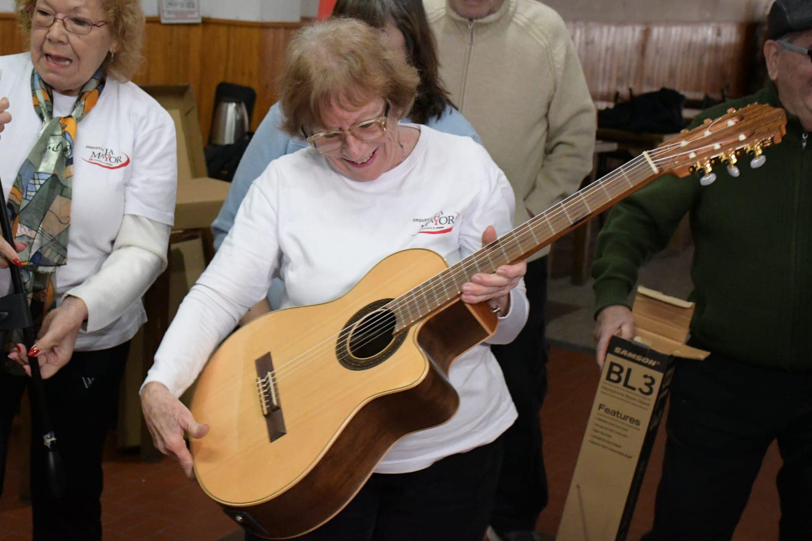 Morón: La Orquesta “La Mayor” recibió nuevos instrumentos para incorporar al proyecto musical