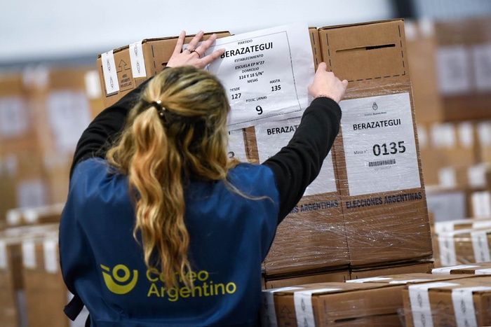 La Privatización Avanza: El gobierno oficializó la desregulación del Correo Argentino