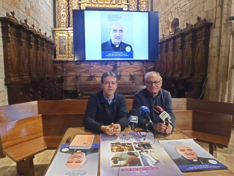 Ituzaingó: presentan un libro en homenaje al padre José Gentico prologado por el Papa