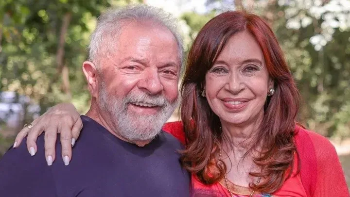 Lula llega a Argentina para visitar a Cristina