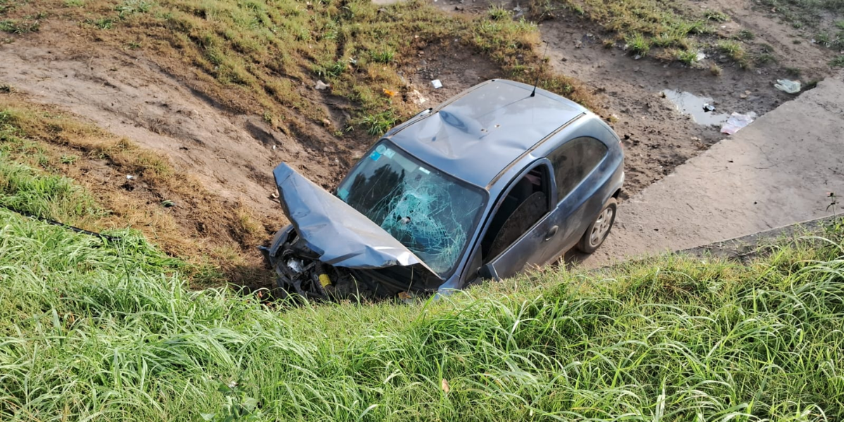 Brutal accidente en Ituzaingó: joven pierde el control en Buen Ayre y terminó en el hospital