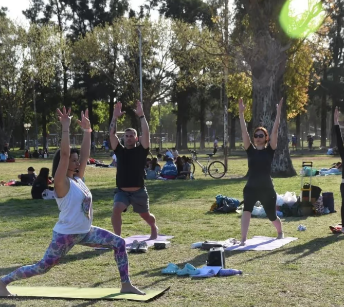 “Yoga Solidaria”: Este fin de semana habrá una clase abierta para ayudar a Calles Solidarias