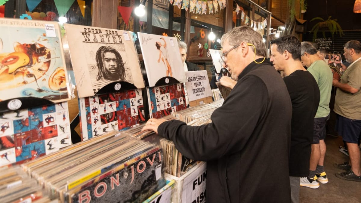 El ritual del vinilo y el encuentro: La House Feria vuelve a copar Ituzaingó
