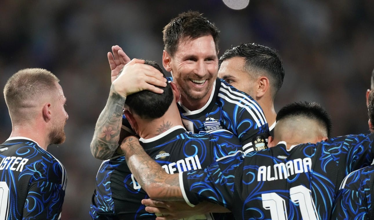 La Scaloneta se despidió de La Bombonera con una goleada