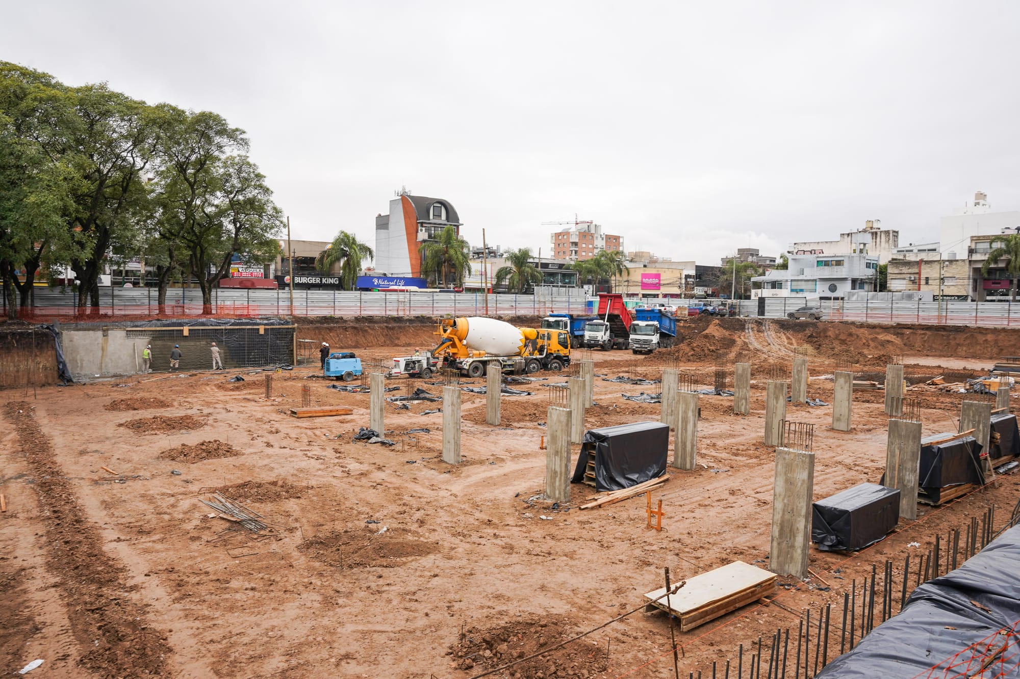 Avanza la obra de la plaza 20 de febrero