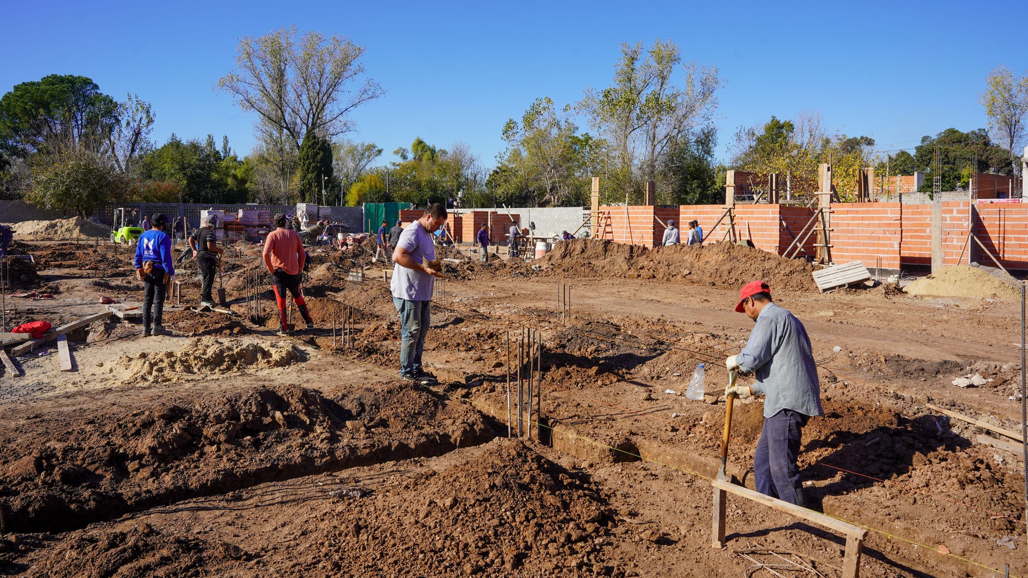 Avanza la construcción del nuevo edificio de la Escuela Secundaria N° 56 en Francisco Álvarez