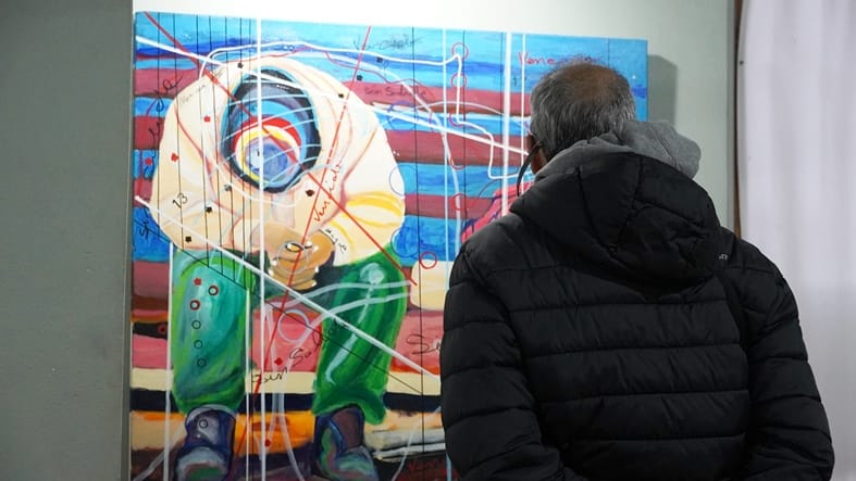 El artista Hugo Echarri presenta la muestra 'Esperando el derrame' en la Casa de la Cultura de Merlo