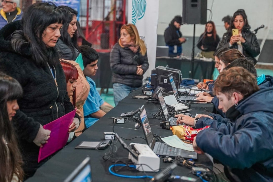 Ituzaingó: operativo documentación  gratis en los barrios