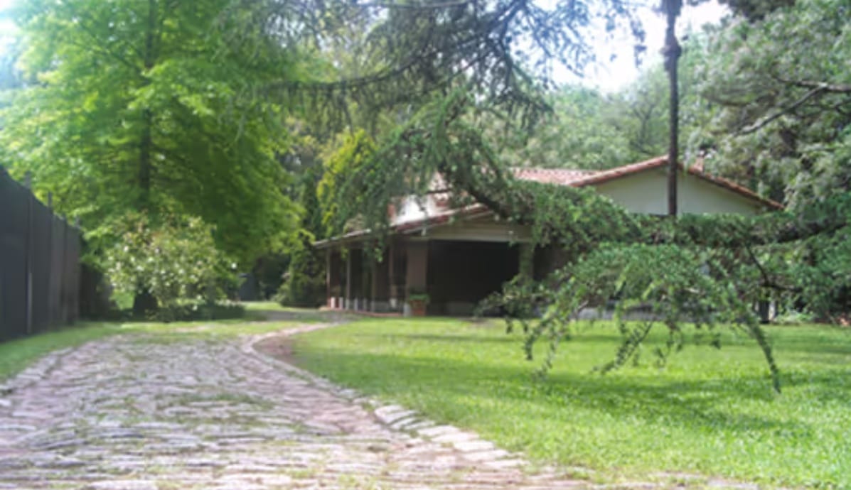 Una leyenda suelta por el barrio: el paso de Luis Alberto Spinetta por Parque Leloir