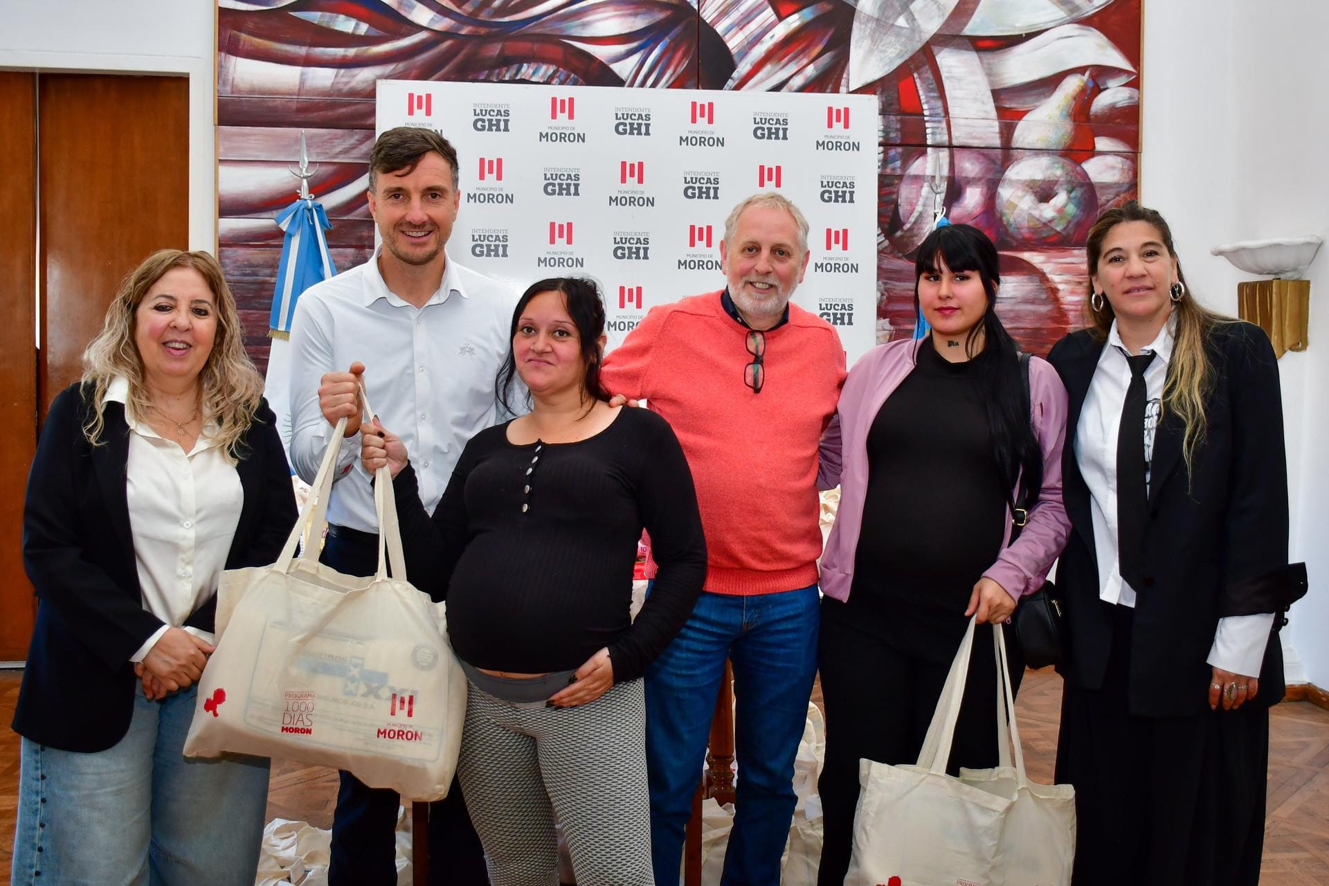 Morón entregó 50 kits a personas gestantes a través del Programa 1000 Días