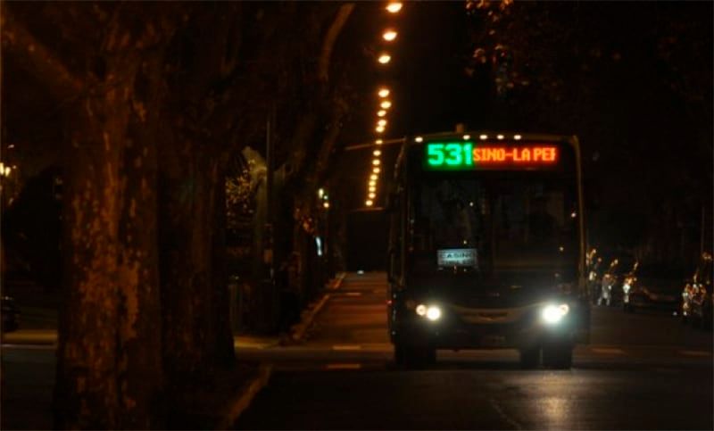 Colectivos: Empresas de transporte no brindaran servicio entre las 22 y las 6 de la mañana