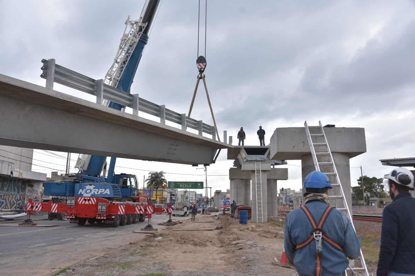 Ituzaingó: avanzan las obras del puente sobre las vías en Acevedo- Hortiguera