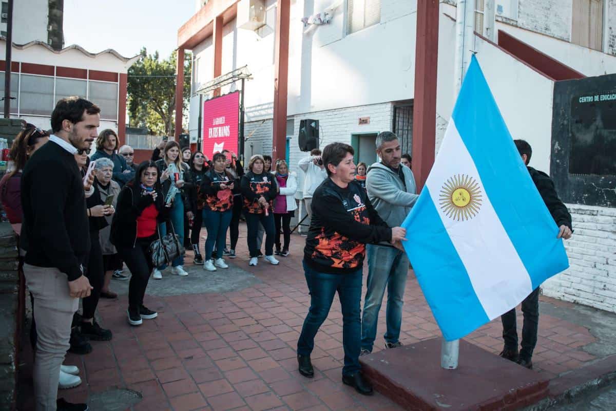 Homenajearon a la “Pulga” en Rosario