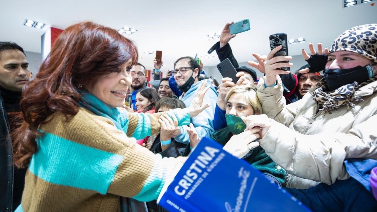 Jubilad@s se movilizaron al Congreso en defensa de Cristina Fernández de Kirchner