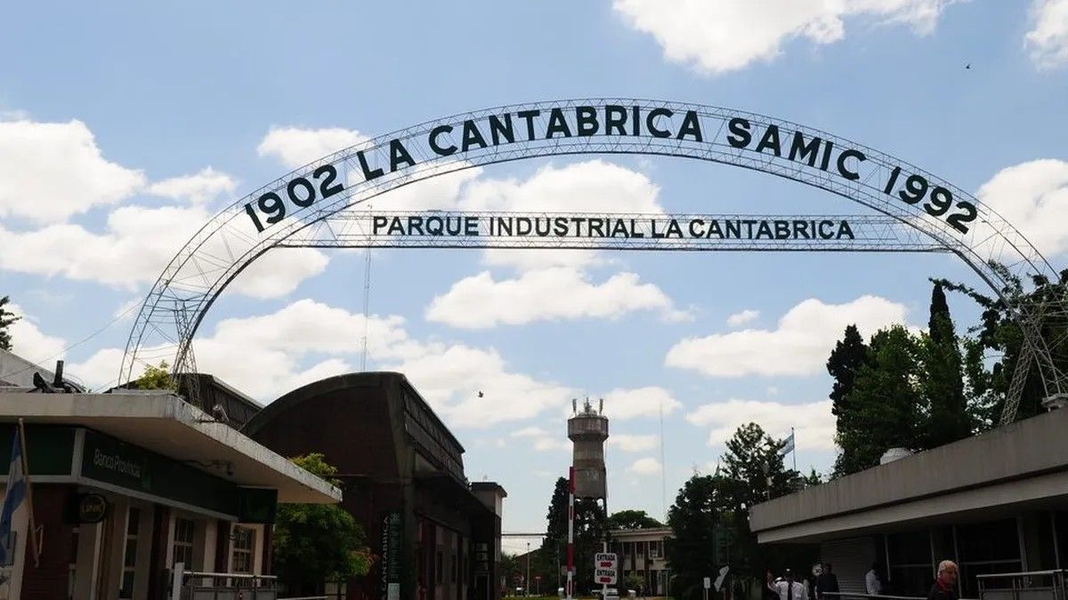 Morón: el municipio compró tierras para ampliar el Parque Industrial La Cantábrica