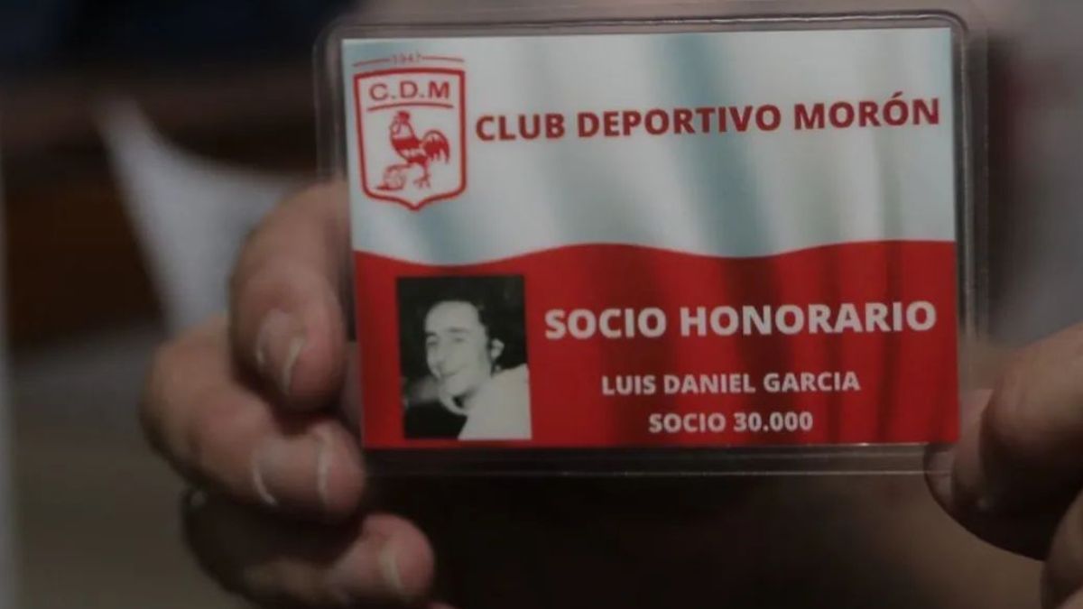 El Club Deportivo Morón homenajeó a uno de sus hinchas detenido-desaparecido