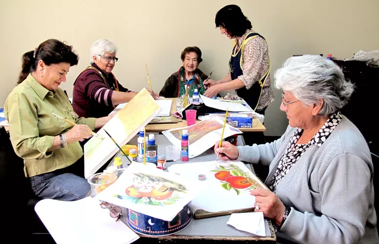 Vuelve Mayores Arte Club, el taller artístico gratuito para adultos de Morón