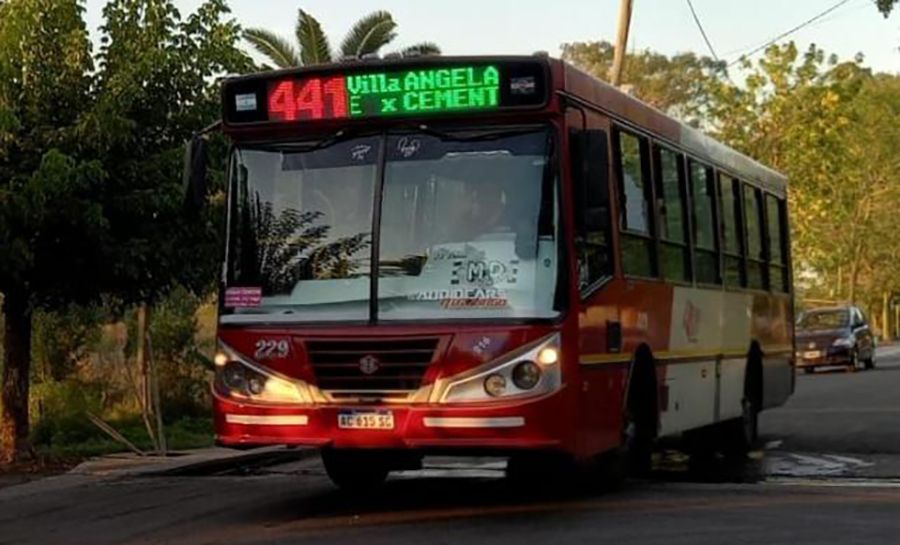 "Estamos aislados": los vecinos de Villa Ángela piden que el colectivo 441 vuelva a llegar al barrio
