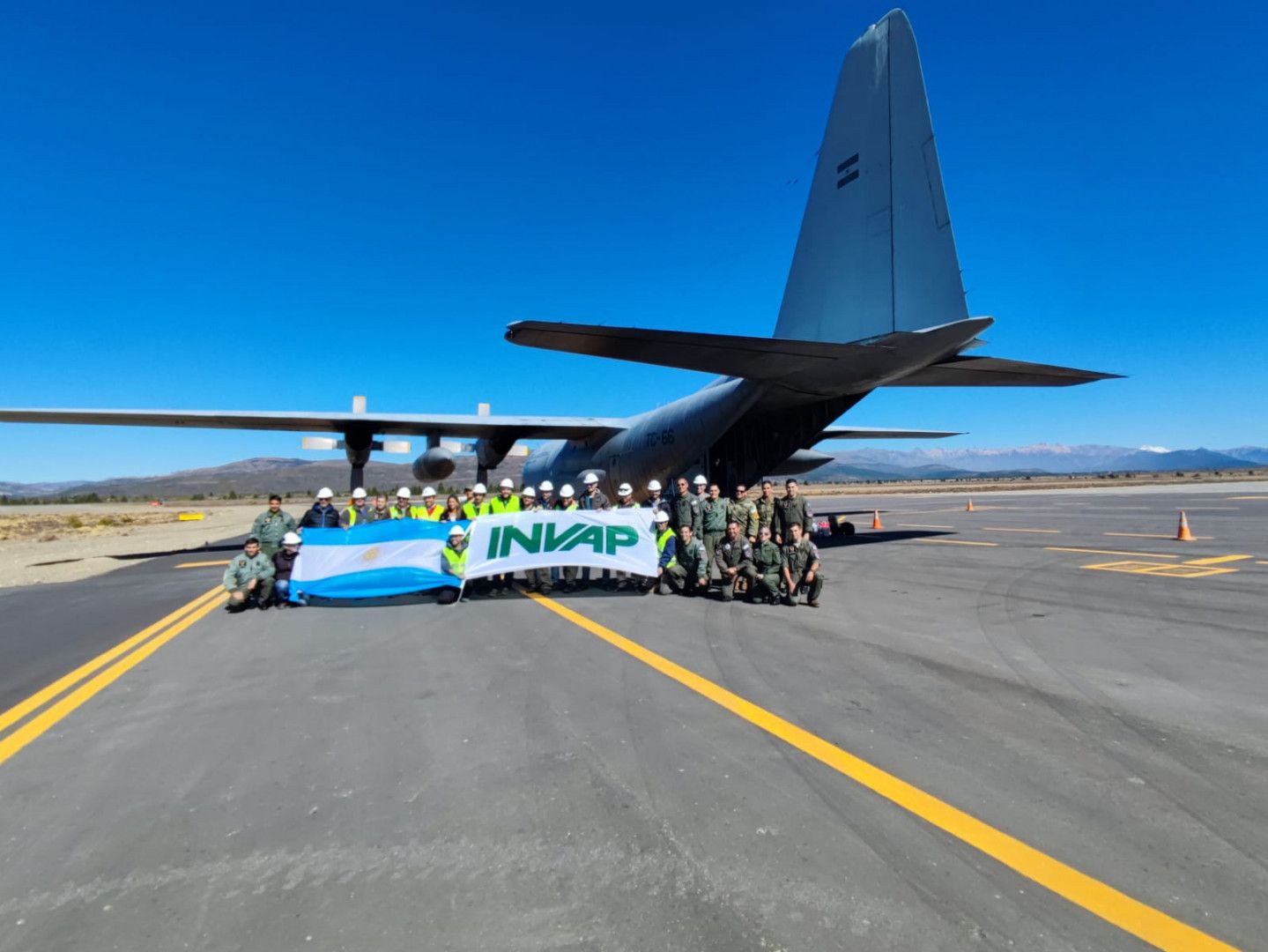 Histórico: un avión Hércules partió de la base aérea de El Palomar para llevar un radar a Nigeria