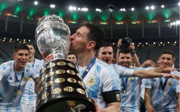 Era Milei: por primera en la historia habrá que pagar para ver por TV a la Selección Argentina