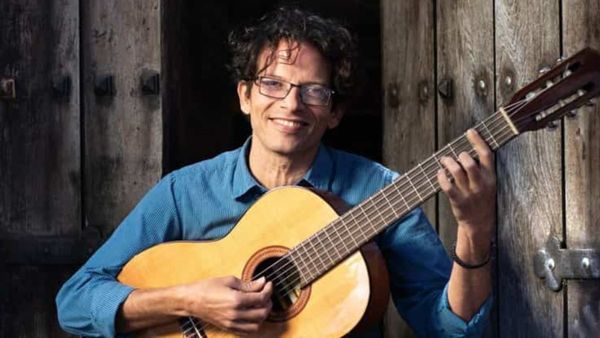El cantautor cubano Axel Milanés se presentará nuevamente en Ituzaingó