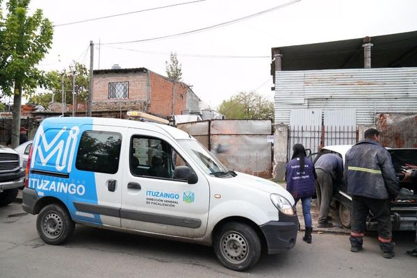 Clausuran 2 talleres mecánicos en Ituzaingó Sur