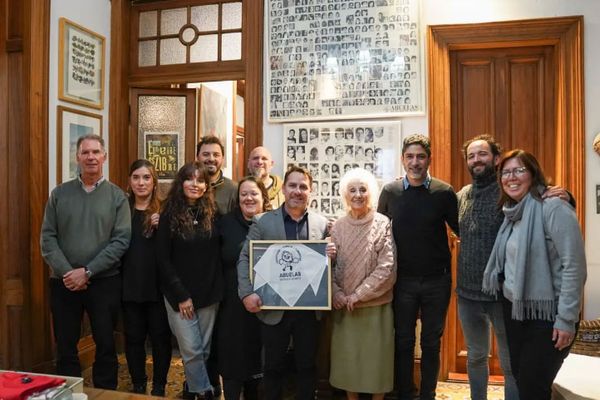 Abuelas de Plaza de Mayo en Ituzaingó