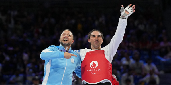 Juan Samorano orgullo ituzainguense: Bronce olímpico en Parataekwondo