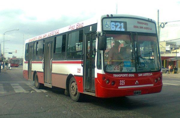 Conurbano: paro en 15 líneas de colectivos