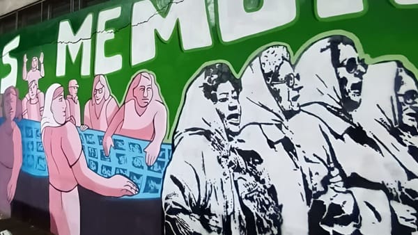 Morón: artistas y vecinos realizaron un mural en homenaje a Madres y Abuelas de Plaza de Mayo