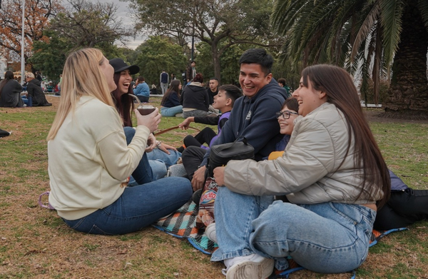 Día del Amigo en Ituzaingó: descuentos en comercios locales