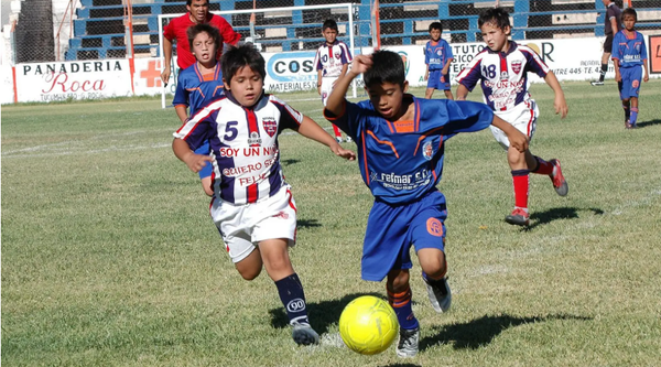 Ituzaingó: denuncian que en la liga de fútbol infantil, los árbitros van borrachos y drogados a los partidos