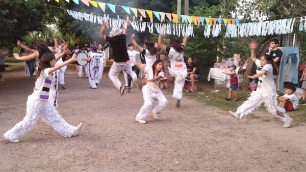 El carnaval llega a Villa Udaondo de la mano de "Los Amantes del Arrabal"