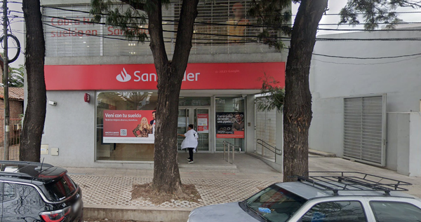 Millonaria salidera bancaria en Ituzaingó: roban millones de pesos en apenas 6 segundos