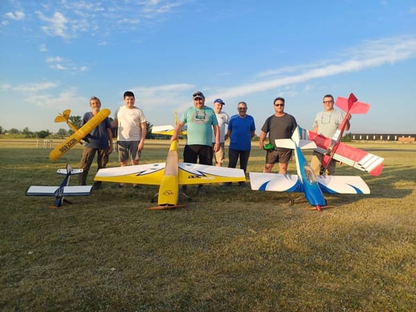 González Catán: Este fin de semana se realizará una nueva edición de "Volando en Otoño"