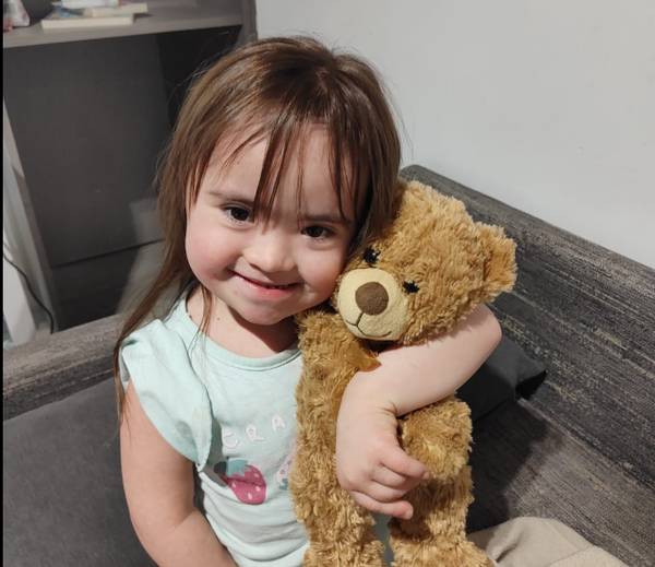 Una niña de 4 años con discapacidad sufre la desidia judicial: ningún juez se hace cargo