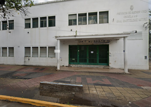 Ituzaingó: la comunidad educativa de la Primaria N° 1 pide clases virtuales por una invasión de ratas en el colegio