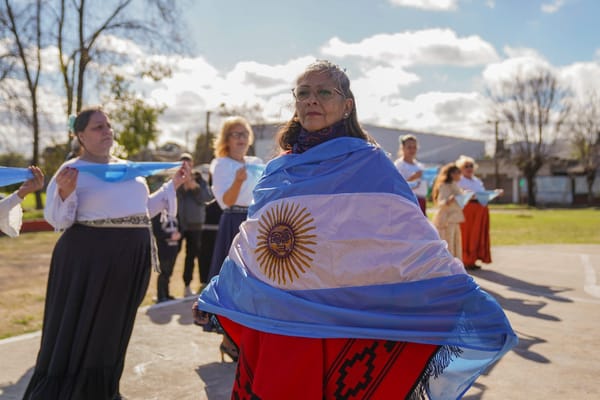 Fin de semana en Ituzaingó con el día de la bandera y una feria como protagonistas