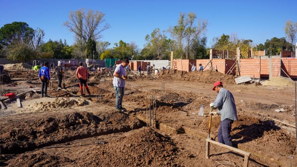Avanza la construcción del nuevo edificio de la Escuela Secundaria N° 56 en Francisco Álvarez