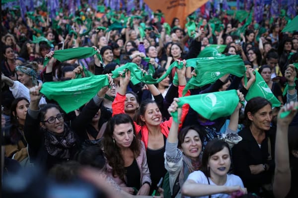 El aborto legal, un derecho en la cuerda floja