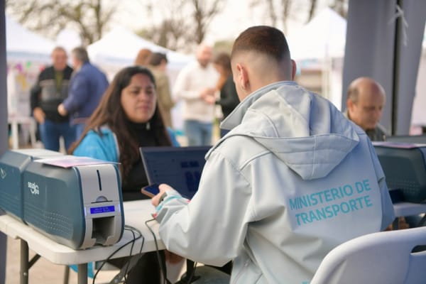 Morón Sur: más de 1.500 vecinos ya accedieron al Pase Libre Multimodal de la Provincia