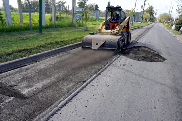 Obras de bacheo en Ituzaingó: cortan José M. Paz por 15 días y modifican el recorrido de colectivos