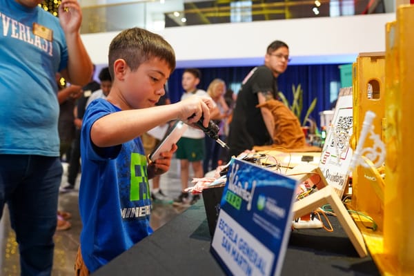 Ituzaingó realiza la tercera edición de Innovatech: feria de ciencia, tecnología e innovación local