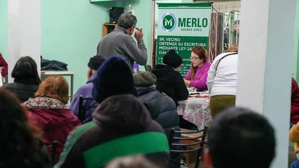 Asesoran a vecinos de Libertad sobre escrituras y regularización dominial