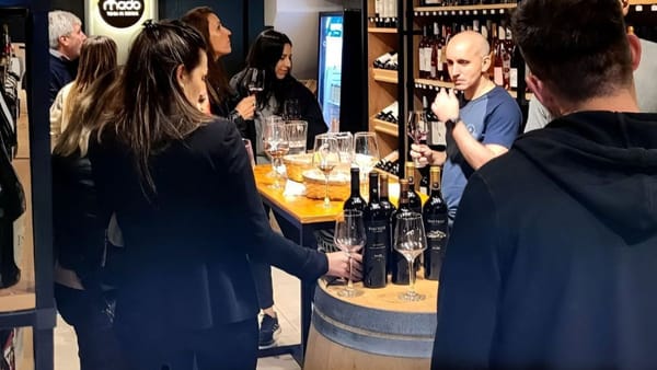 Llega una nueva edición de la "Noche de las Vinotecas" a zona oeste