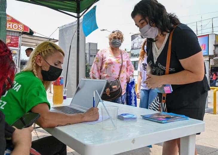 Inscripción a becas Progresar en Merlo que incluye a jóvenes de 16 y 17 años