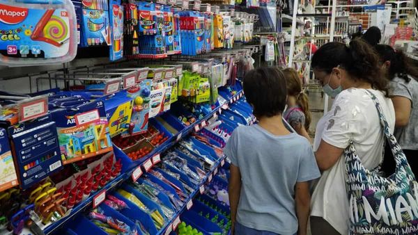 Se lanza un plan de descuentos en locales de Morón de cara al inicio de las clases
