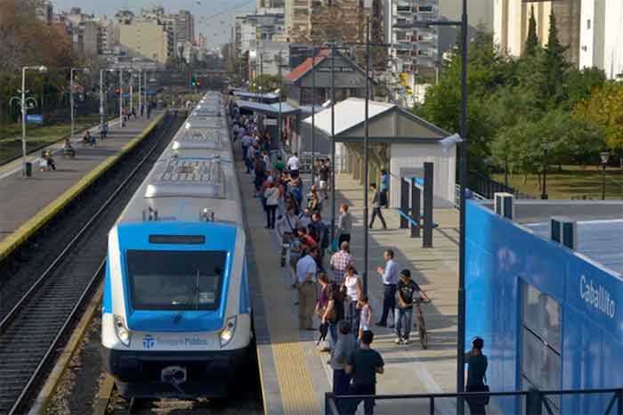 Este finde el Sarmiento circulará solo entre Once y Castelar