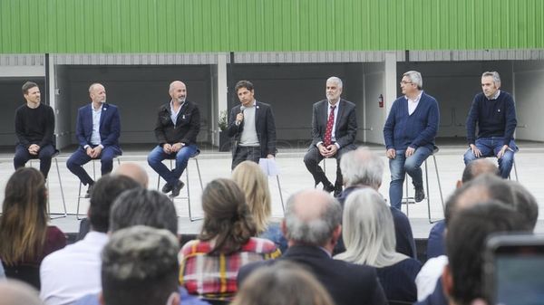 El gobernador Kicillof anunció medidas contra la inflación fortaleciendo los mercados municipales