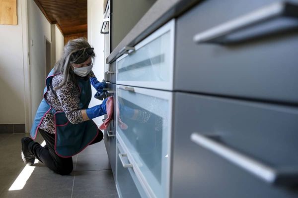 Un informe determinó que las trabajadoras de casas particulares fueron las más afectadas en la pandemia